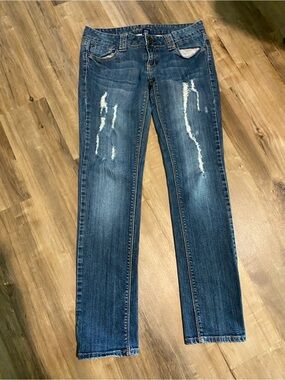 Amethyst Jeans Womens Size 9 Medium Wash Distressed Straight Leg Y2K Denim